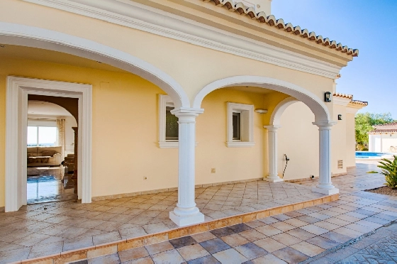 Villa in Moraira zu verkaufen, Espace de vie 466 m², Baujahr 2005, Klimaanlage, Terrain 2040 m², 5 Chambres &agrave; coucher, 5 Badezimmer, Pool, ref.: AM-12515DR-30