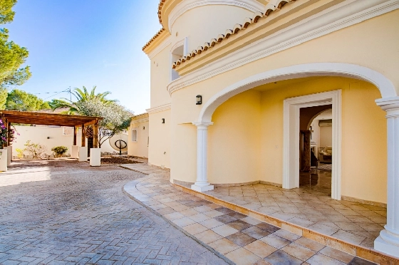 Villa in Moraira zu verkaufen, Espace de vie 466 m², Baujahr 2005, Klimaanlage, Terrain 2040 m², 5 Chambres &agrave; coucher, 5 Badezimmer, Pool, ref.: AM-12515DR-31