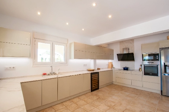 Villa in Moraira zu verkaufen, Espace de vie 466 m², Baujahr 2005, Klimaanlage, Terrain 2040 m², 5 Chambres &agrave; coucher, 5 Badezimmer, Pool, ref.: AM-12515DR-38