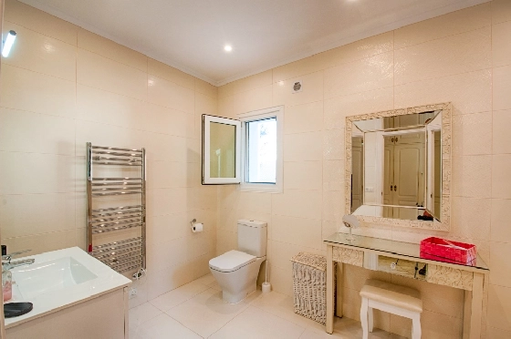 Villa in Moraira zu verkaufen, Espace de vie 466 m², Baujahr 2005, Klimaanlage, Terrain 2040 m², 5 Chambres &agrave; coucher, 5 Badezimmer, Pool, ref.: AM-12515DR-46