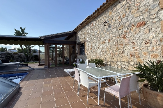 Finca in Els Poblets(Xironets) zu verkaufen, Espace de vie 220 m², Baujahr 2008, + Zentralheizung, Klimaanlage, Terrain 540 m², 3 Chambres &agrave; coucher, 2 Badezimmer, Pool, ref.: GC-0125-3
