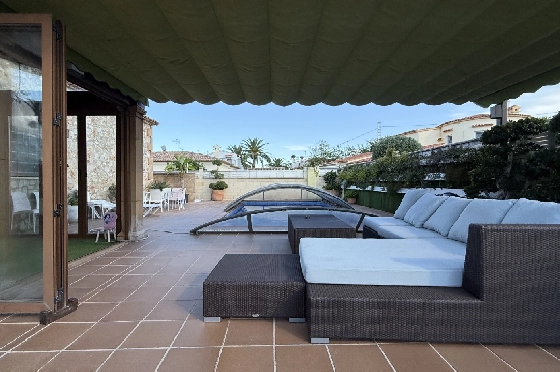 Finca in Els Poblets(Xironets) zu verkaufen, Espace de vie 220 m², Baujahr 2008, + Zentralheizung, Klimaanlage, Terrain 540 m², 3 Chambres &agrave; coucher, 2 Badezimmer, Pool, ref.: GC-0125-35