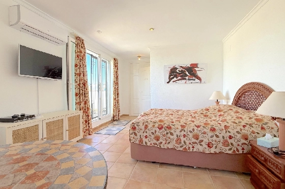 Villa in Pedreguer(Monte Solana) zu verkaufen, Espace de vie 87 m², Baujahr 1999, Zustand gepflegt, + Ofen, Klimaanlage, Terrain 426 m², 3 Chambres &agrave; coucher, 3 Badezimmer, Pool, ref.: AS-2425-15