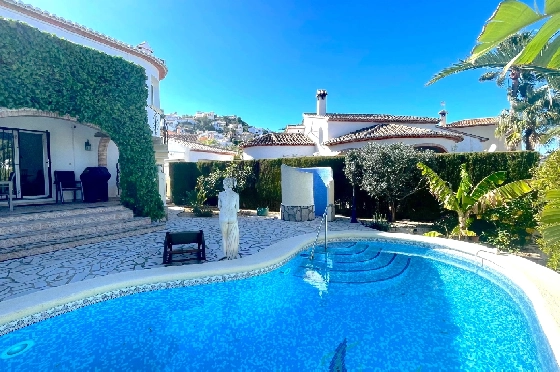 Villa in Pedreguer(Monte Solana) zu verkaufen, Espace de vie 87 m², Baujahr 1999, Zustand gepflegt, + Ofen, Klimaanlage, Terrain 426 m², 3 Chambres &agrave; coucher, 3 Badezimmer, Pool, ref.: AS-2425-22