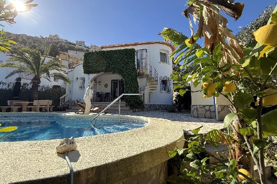Villa in Pedreguer(Monte Solana) zu verkaufen, Espace de vie 87 m², Baujahr 1999, Zustand gepflegt, + Ofen, Klimaanlage, Terrain 426 m², 3 Chambres &agrave; coucher, 3 Badezimmer, Pool, ref.: AS-2425-3