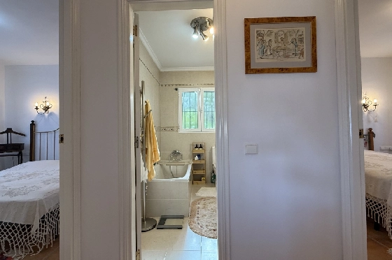 Villa in Pedreguer zu verkaufen, Espace de vie 130 m², Baujahr 2002, Zustand gepflegt, + KLIMA, Klimaanlage, Terrain 876 m², 3 Chambres &agrave; coucher, 2 Badezimmer, Pool, ref.: RG-1325-21