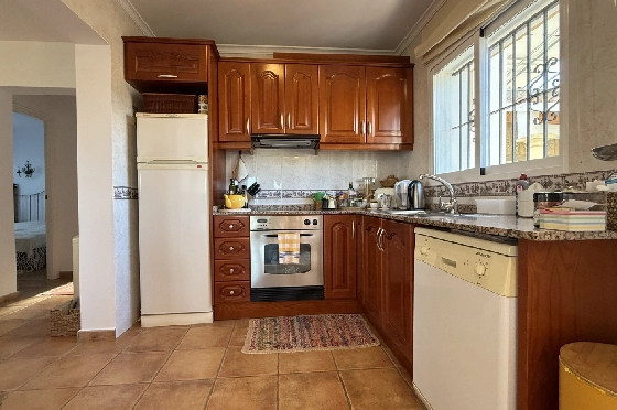 Villa in Pedreguer zu verkaufen, Espace de vie 130 m², Baujahr 2002, Zustand gepflegt, + KLIMA, Klimaanlage, Terrain 876 m², 3 Chambres &agrave; coucher, 2 Badezimmer, Pool, ref.: RG-1325-27