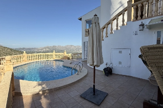 Villa in Pedreguer zu verkaufen, Espace de vie 130 m², Baujahr 2002, Zustand gepflegt, + KLIMA, Klimaanlage, Terrain 876 m², 3 Chambres &agrave; coucher, 2 Badezimmer, Pool, ref.: RG-1325-4