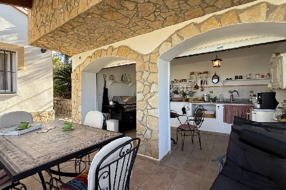Villa in Pedreguer zu verkaufen, Espace de vie 130 m², Baujahr 2002, Zustand gepflegt, + KLIMA, Klimaanlage, Terrain 876 m², 3 Chambres &agrave; coucher, 2 Badezimmer, Pool, ref.: RG-1325-7