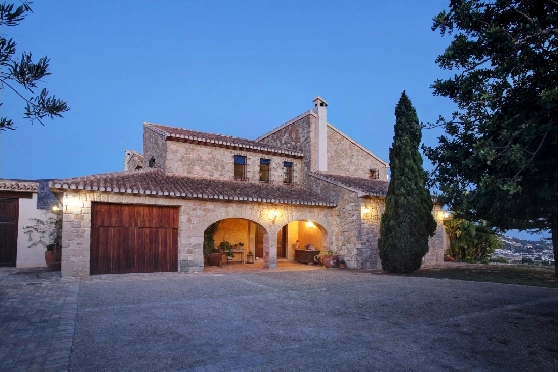 Finca in Moraira zu verkaufen, Espace de vie 625 m², Baujahr 1998, Klimaanlage, Terrain 10229 m², 4 Chambres &agrave; coucher, 3 Badezimmer, Pool, ref.: AM-12269DR-44