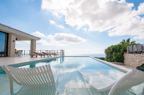 Villa in Benissa zu verkaufen, Espace de vie 290 m², Baujahr 2024, Klimaanlage, Terrain 860 m², 3 Chambres &agrave; coucher, 2 Badezimmer, Pool, ref.: AM-12518DA-31