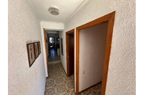 Villa in Denia zu verkaufen, Espace de vie 220 m², Baujahr 1983, Klimaanlage, Terrain 2233 m², 6 Chambres &agrave; coucher, 2 Badezimmer, Pool, ref.: O-V95814-13