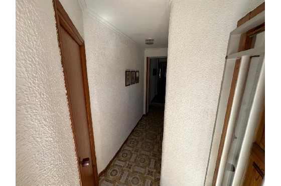 Villa in Denia zu verkaufen, Espace de vie 220 m², Baujahr 1983, Klimaanlage, Terrain 2233 m², 6 Chambres &agrave; coucher, 2 Badezimmer, Pool, ref.: O-V95814-15