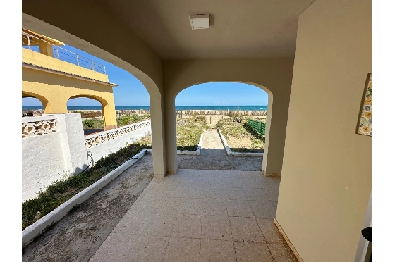 Villa in Denia zu verkaufen, Espace de vie 220 m², Baujahr 1983, Klimaanlage, Terrain 2233 m², 6 Chambres &agrave; coucher, 2 Badezimmer, Pool, ref.: O-V95814-22