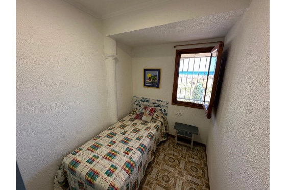Villa in Denia zu verkaufen, Espace de vie 220 m², Baujahr 1983, Klimaanlage, Terrain 2233 m², 6 Chambres &agrave; coucher, 2 Badezimmer, Pool, ref.: O-V95814-24