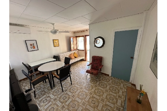 Villa in Denia zu verkaufen, Espace de vie 220 m², Baujahr 1983, Klimaanlage, Terrain 2233 m², 6 Chambres &agrave; coucher, 2 Badezimmer, Pool, ref.: O-V95814-25