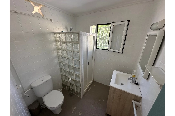 Villa in Denia zu verkaufen, Espace de vie 220 m², Baujahr 1983, Klimaanlage, Terrain 2233 m², 6 Chambres &agrave; coucher, 2 Badezimmer, Pool, ref.: O-V95814-32
