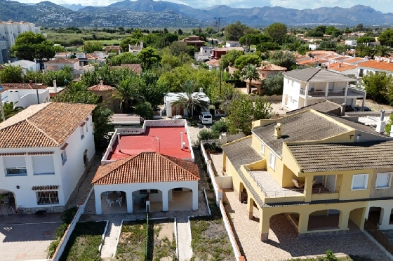 Villa in Denia zu verkaufen, Espace de vie 220 m², Baujahr 1983, Klimaanlage, Terrain 2233 m², 6 Chambres &agrave; coucher, 2 Badezimmer, Pool, ref.: O-V95814-41