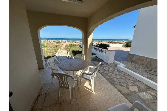 Villa in Denia zu verkaufen, Espace de vie 220 m², Baujahr 1983, Klimaanlage, Terrain 2233 m², 6 Chambres &agrave; coucher, 2 Badezimmer, Pool, ref.: O-V95814-6