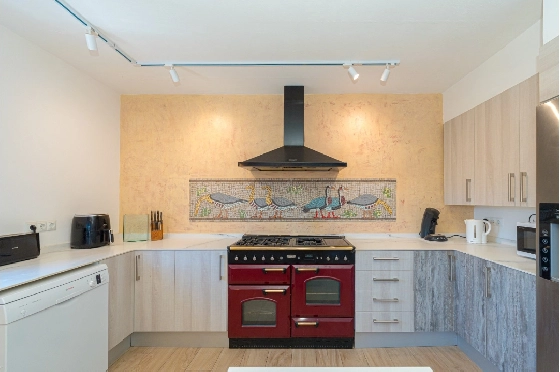 Villa in Benissa zu verkaufen, Espace de vie 326 m², Baujahr 1989, + Zentralheizung, Klimaanlage, Terrain 4389 m², 5 Chambres &agrave; coucher, 3 Badezimmer, Pool, ref.: PV-141-02013P-18