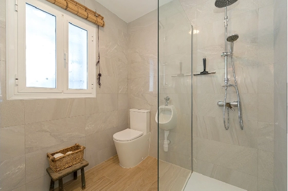 Villa in Benissa zu verkaufen, Espace de vie 326 m², Baujahr 1989, + Zentralheizung, Klimaanlage, Terrain 4389 m², 5 Chambres &agrave; coucher, 3 Badezimmer, Pool, ref.: PV-141-02013P-24