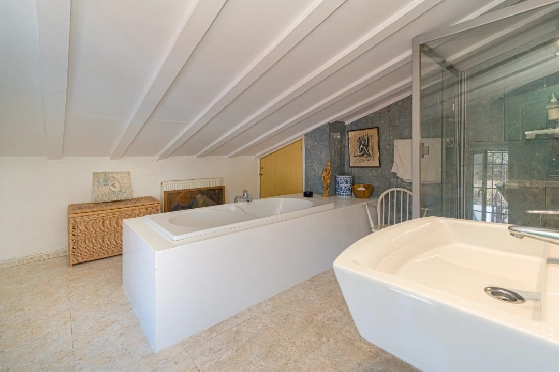 Villa in Benissa zu verkaufen, Espace de vie 326 m², Baujahr 1989, + Zentralheizung, Klimaanlage, Terrain 4389 m², 5 Chambres &agrave; coucher, 3 Badezimmer, Pool, ref.: PV-141-02013P-32