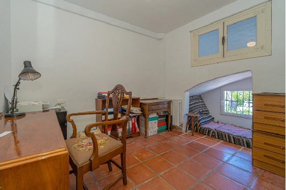Villa in Benissa zu verkaufen, Espace de vie 326 m², Baujahr 1989, + Zentralheizung, Klimaanlage, Terrain 4389 m², 5 Chambres &agrave; coucher, 3 Badezimmer, Pool, ref.: PV-141-02013P-37