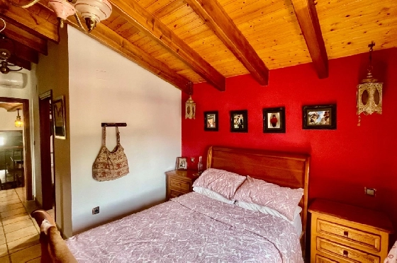 Villa in Alcalali zu verkaufen, Espace de vie 403 m², Baujahr 2007, + Zentralheizung, Klimaanlage, Terrain 410 m², 6 Chambres &agrave; coucher, 4 Badezimmer, Pool, ref.: PV-141-02014P-38