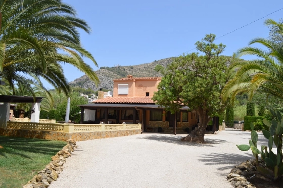 Villa in Alcalali zu verkaufen, Espace de vie 228 m², Baujahr 1976, + Zentralheizung, Klimaanlage, Terrain 2397 m², 4 Chambres &agrave; coucher, 3 Badezimmer, Pool, ref.: PV-141-02016P-1