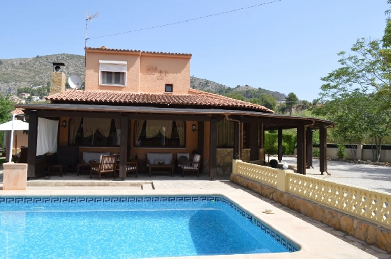 Villa in Alcalali zu verkaufen, Espace de vie 228 m², Baujahr 1976, + Zentralheizung, Klimaanlage, Terrain 2397 m², 4 Chambres &agrave; coucher, 3 Badezimmer, Pool, ref.: PV-141-02016P-16