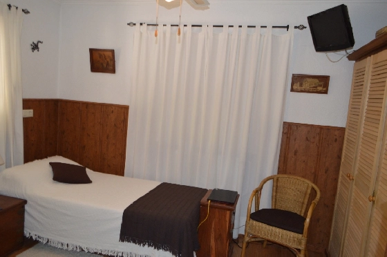 Villa in Alcalali zu verkaufen, Espace de vie 228 m², Baujahr 1976, + Zentralheizung, Klimaanlage, Terrain 2397 m², 4 Chambres &agrave; coucher, 3 Badezimmer, Pool, ref.: PV-141-02016P-40