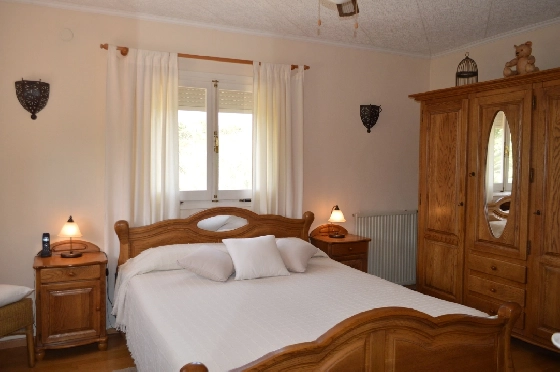 Villa in Alcalali zu verkaufen, Espace de vie 228 m², Baujahr 1976, + Zentralheizung, Klimaanlage, Terrain 2397 m², 4 Chambres &agrave; coucher, 3 Badezimmer, Pool, ref.: PV-141-02016P-45