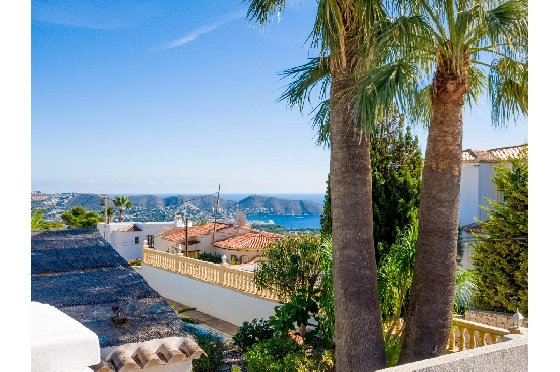Villa in Benissa zu verkaufen, Espace de vie 216 m², Baujahr 2004, Klimaanlage, Terrain 935 m², 4 Chambres &agrave; coucher, 4 Badezimmer, Pool, ref.: AM-12600DR-2