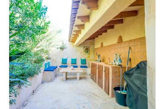 Villa in Benissa zu verkaufen, Espace de vie 216 m², Baujahr 2004, Klimaanlage, Terrain 935 m², 4 Chambres &agrave; coucher, 4 Badezimmer, Pool, ref.: AM-12600DR-24