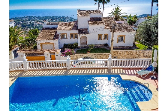 Villa in Benissa zu verkaufen, Espace de vie 216 m², Baujahr 2004, Klimaanlage, Terrain 935 m², 4 Chambres &agrave; coucher, 4 Badezimmer, Pool, ref.: AM-12600DR-9