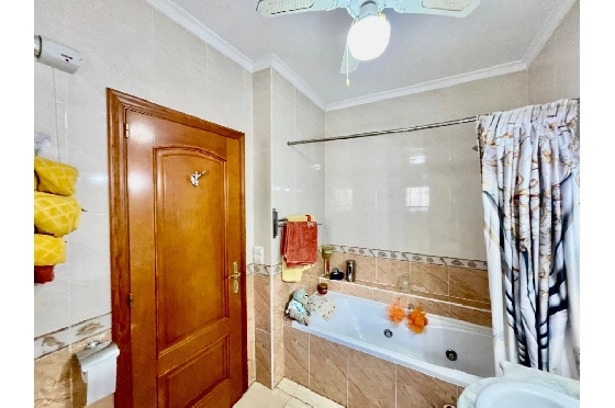 Villa in Tormos zu verkaufen, Espace de vie 179 m², Baujahr 2004, + KLIMA, Klimaanlage, Terrain 443 m², 3 Chambres &agrave; coucher, 2 Badezimmer, Pool, ref.: PV-141-02040P-10