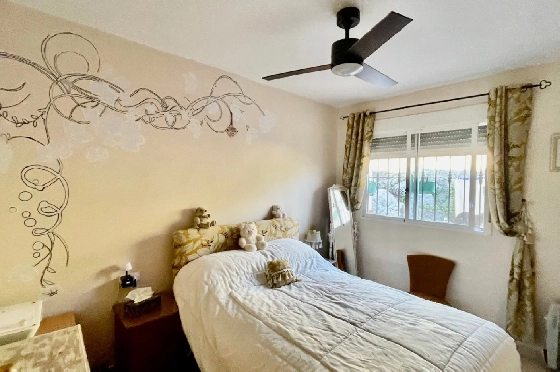 Villa in Tormos zu verkaufen, Espace de vie 179 m², Baujahr 2004, + KLIMA, Klimaanlage, Terrain 443 m², 3 Chambres &agrave; coucher, 2 Badezimmer, Pool, ref.: PV-141-02040P-42