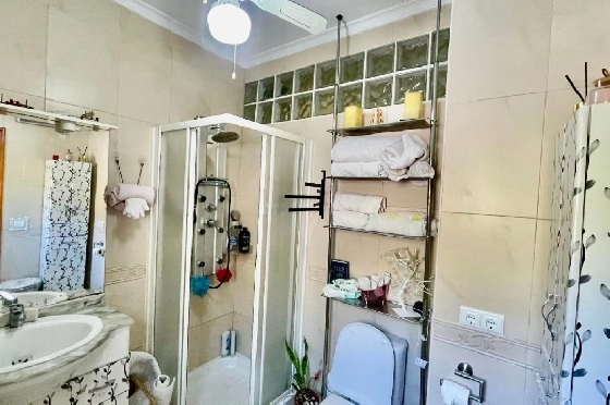 Villa in Tormos zu verkaufen, Espace de vie 179 m², Baujahr 2004, + KLIMA, Klimaanlage, Terrain 443 m², 3 Chambres &agrave; coucher, 2 Badezimmer, Pool, ref.: PV-141-02040P-44