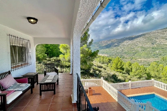 Villa in Benigembla zu verkaufen, Espace de vie 327 m², Baujahr 2007, Klimaanlage, Terrain 5080 m², 4 Chambres &agrave; coucher, 3 Badezimmer, Pool, ref.: PV-141-02041P-24