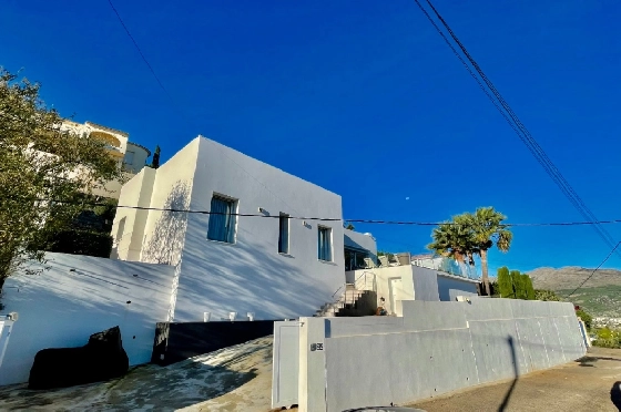 Villa in Orba(Valley) zu verkaufen, Espace de vie 164 m², Baujahr 2020, + KLIMA, Klimaanlage, Terrain 805 m², 3 Chambres &agrave; coucher, 2 Badezimmer, Pool, ref.: PV-141-02042P-33