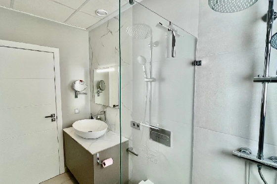 Villa in Orba(Valley) zu verkaufen, Espace de vie 164 m², Baujahr 2020, + KLIMA, Klimaanlage, Terrain 805 m², 3 Chambres &agrave; coucher, 2 Badezimmer, Pool, ref.: PV-141-02042P-50