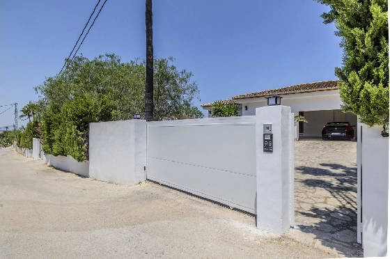 Villa in Denia zu verkaufen, Espace de vie 324 m², Baujahr 1993, Zustand modernisiert, + Fussbodenheizung, Klimaanlage, Terrain 1888 m², 4 Chambres &agrave; coucher, 2 Badezimmer, Pool, ref.: BC-7771-24