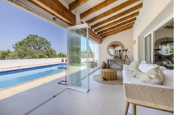 Villa in Denia zu verkaufen, Espace de vie 324 m², Baujahr 1993, Zustand modernisiert, + Fussbodenheizung, Klimaanlage, Terrain 1888 m², 4 Chambres &agrave; coucher, 2 Badezimmer, Pool, ref.: BC-7771-29