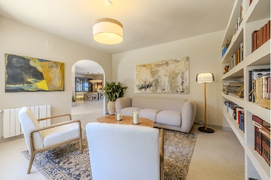 Villa in Denia zu verkaufen, Espace de vie 324 m², Baujahr 1993, Zustand modernisiert, + Fussbodenheizung, Klimaanlage, Terrain 1888 m², 4 Chambres &agrave; coucher, 2 Badezimmer, Pool, ref.: BC-7771-37