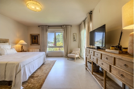Villa in Denia zu verkaufen, Espace de vie 324 m², Baujahr 1993, Zustand modernisiert, + Fussbodenheizung, Klimaanlage, Terrain 1888 m², 4 Chambres &agrave; coucher, 2 Badezimmer, Pool, ref.: BC-7771-43