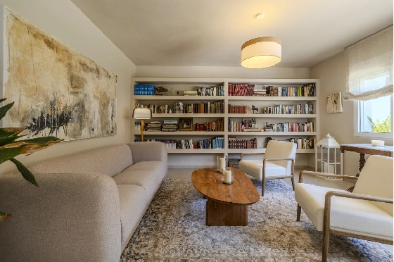 Villa in Denia zu verkaufen, Espace de vie 324 m², Baujahr 1993, Zustand modernisiert, + Fussbodenheizung, Klimaanlage, Terrain 1888 m², 4 Chambres &agrave; coucher, 2 Badezimmer, Pool, ref.: BC-7771-52