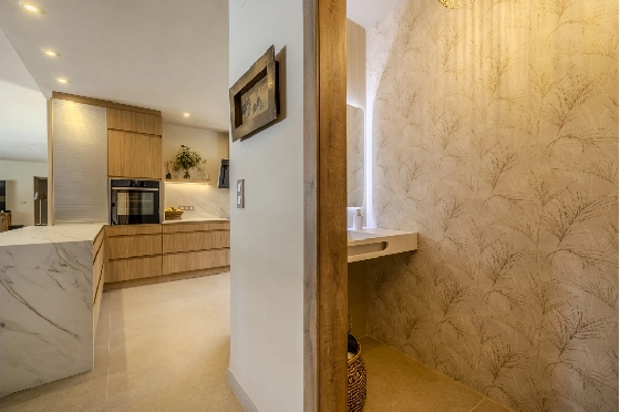 Villa in Denia zu verkaufen, Espace de vie 324 m², Baujahr 1993, Zustand modernisiert, + Fussbodenheizung, Klimaanlage, Terrain 1888 m², 4 Chambres &agrave; coucher, 2 Badezimmer, Pool, ref.: BC-7771-68