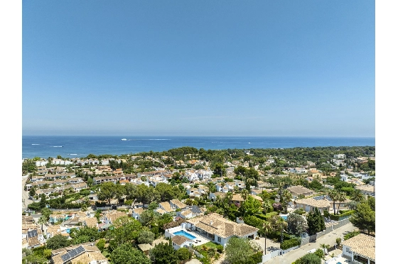 Villa in Denia zu verkaufen, Espace de vie 324 m², Baujahr 1993, Zustand modernisiert, + Fussbodenheizung, Klimaanlage, Terrain 1888 m², 4 Chambres &agrave; coucher, 2 Badezimmer, Pool, ref.: BC-7771-71