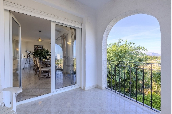 Villa in Denia zu verkaufen, Espace de vie 267 m², Baujahr 1993, Zustand gepflegt, + Zentralheizung, Terrain 1085 m², 4 Chambres &agrave; coucher, 3 Badezimmer, Pool, ref.: BC-7785-18