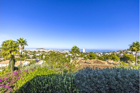 Villa in Denia zu verkaufen, Espace de vie 267 m², Baujahr 1993, Zustand gepflegt, + Zentralheizung, Terrain 1085 m², 4 Chambres &agrave; coucher, 3 Badezimmer, Pool, ref.: BC-7785-20